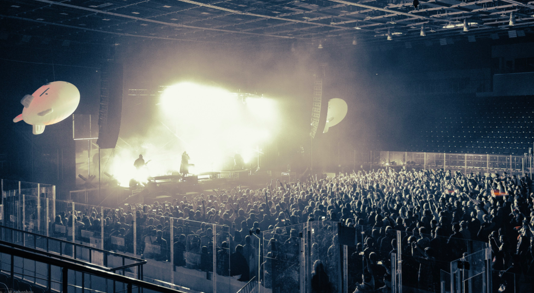 Фото В Новосибирске опубликованы яркие кадры концерта металл-группы Radio Tapok 3